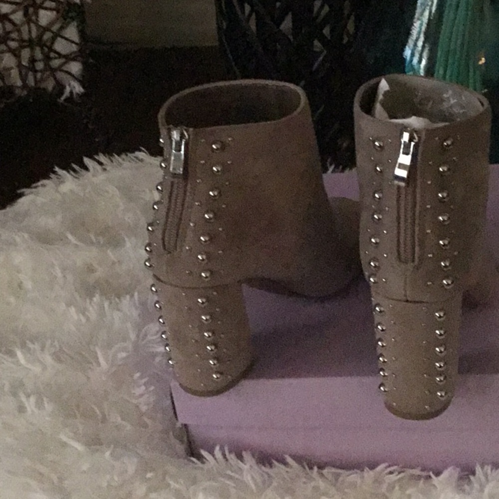 Peep toe Bootie - Picture 2 of 7